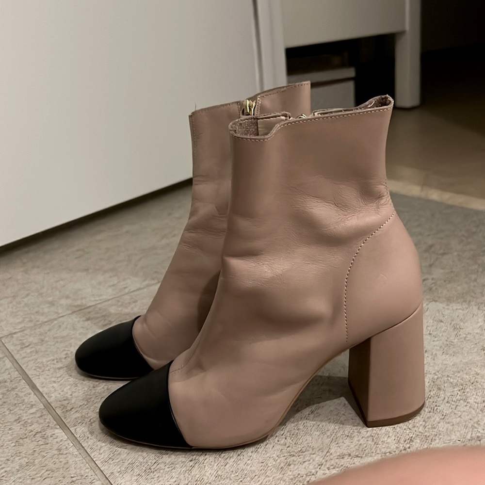 Topshop Two Toned Booties
